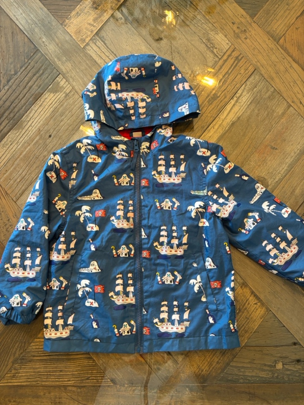 Holly & Beau Hooded Pirate-Print Raincoat in Navy Blue